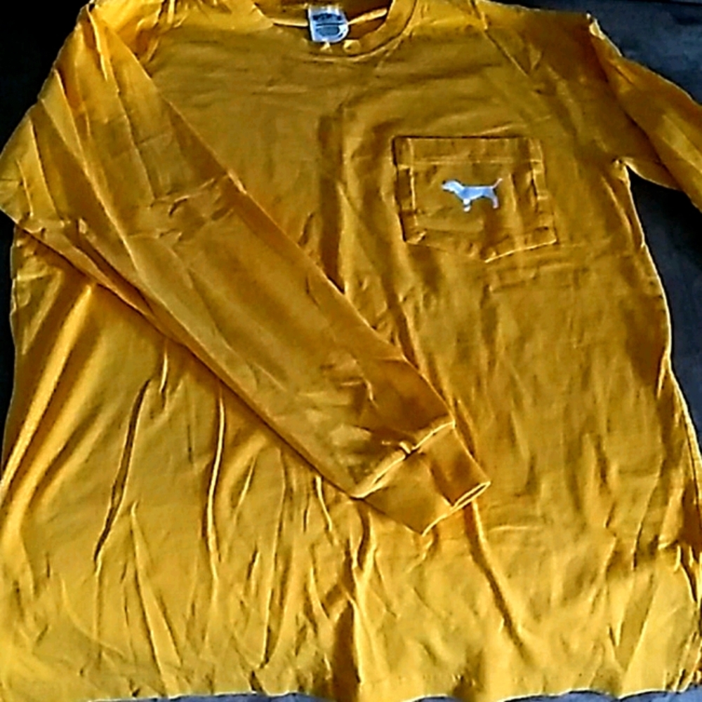 Long sleeve pink tee shirt